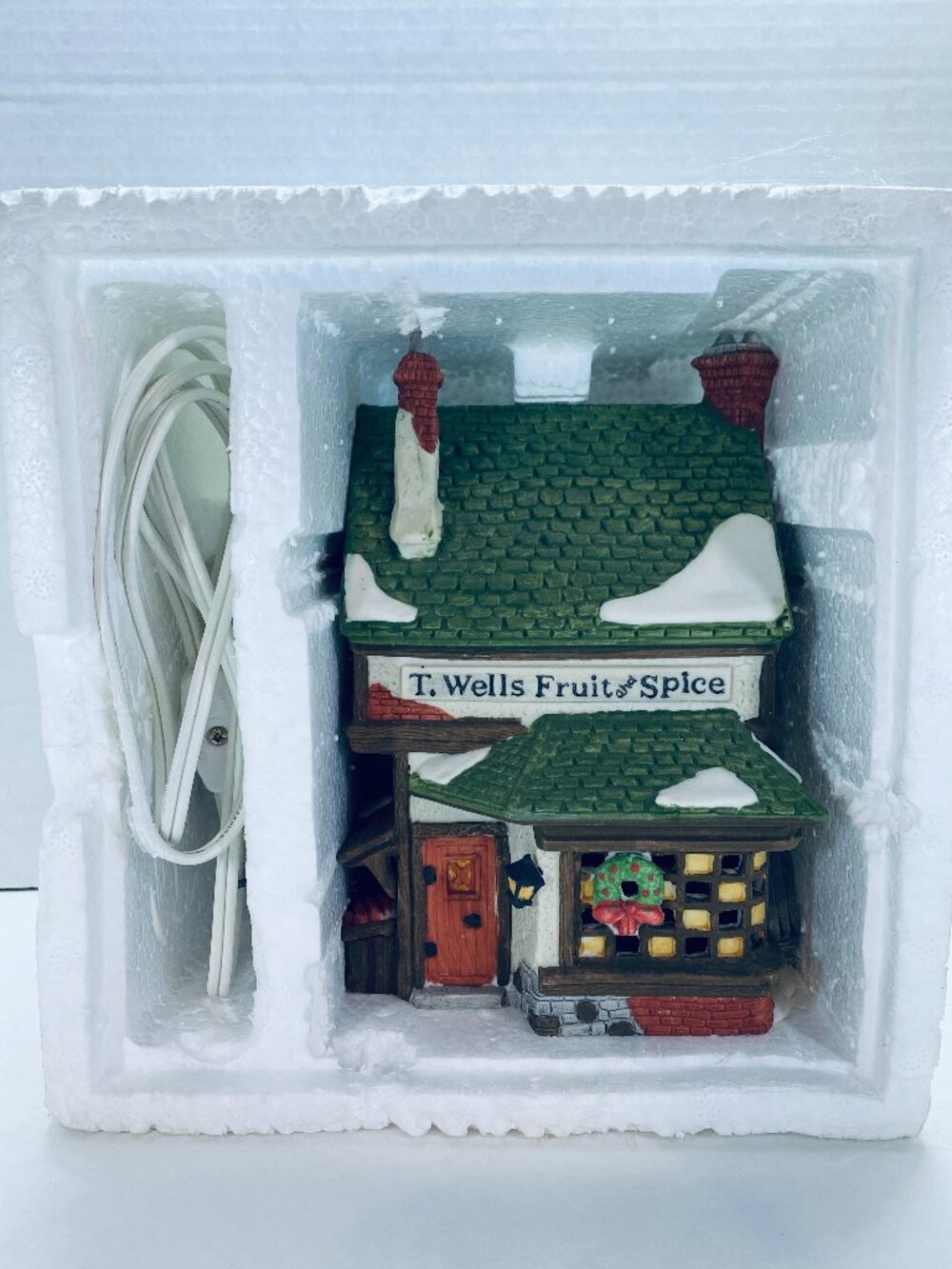 VNTG Dept 56 T. Wells Fruit and Spice 59242c Dickens Village 1988 Light Box Ret.